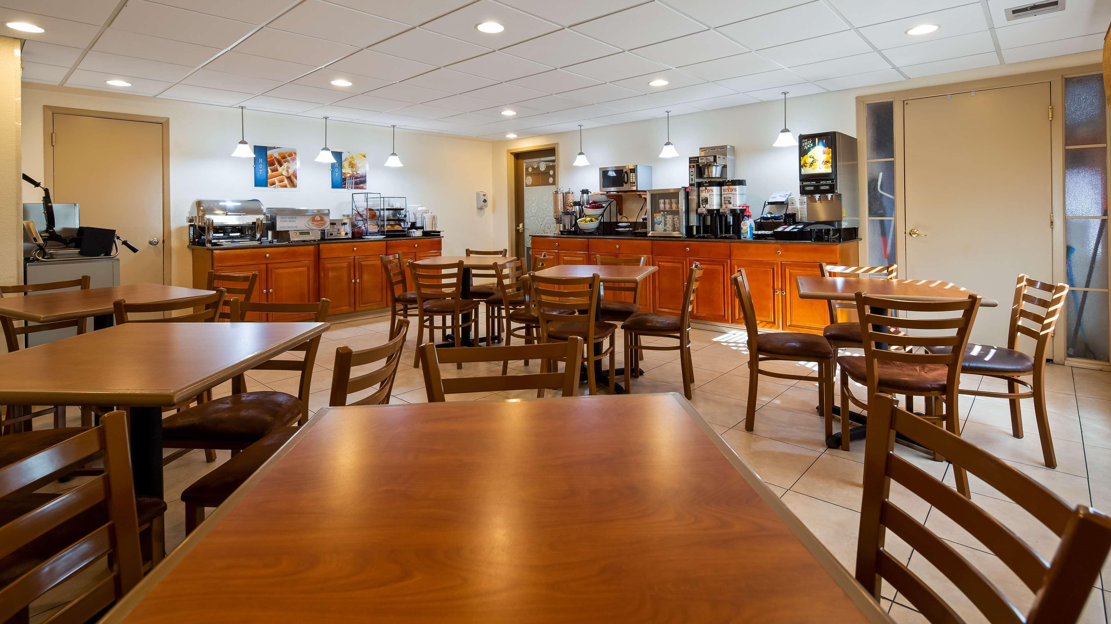 Best Western Inn&Suites Ontario Exterior foto